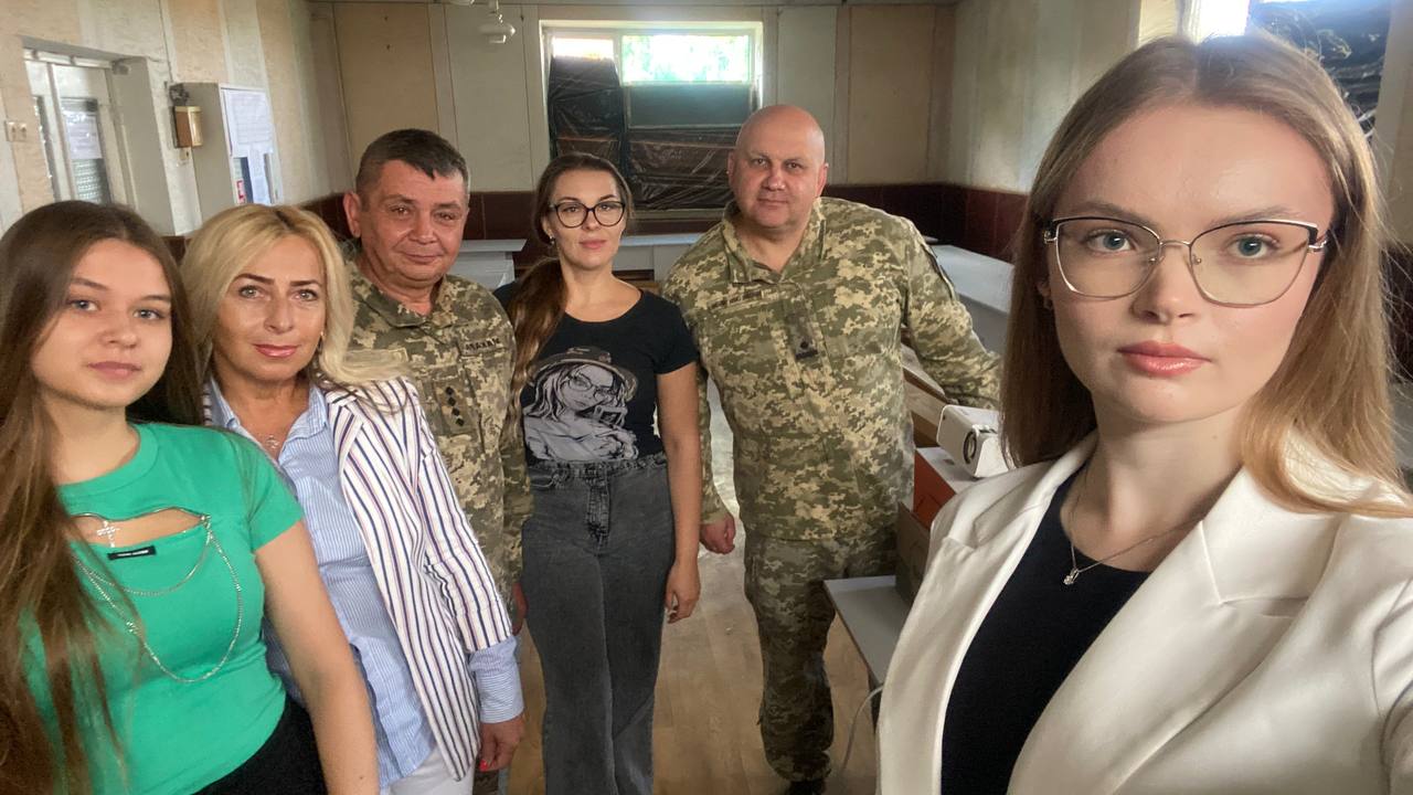 1Перед проведенням зустрічі інформування командира про специфіку діяльності структурних частин